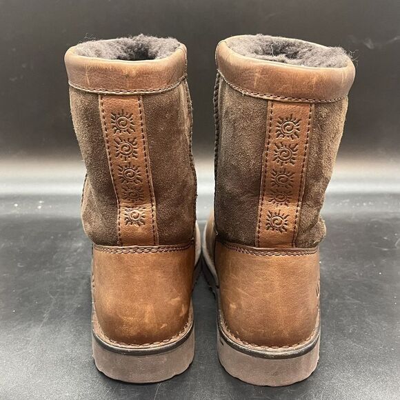 Ugg Brown Suede Leather Shearling Lined Short Boots 5263 Women's Size 4 - Picture 4 of 9
